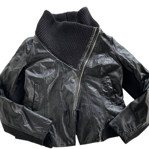 Rebecca Elliot Jacket Womens Small Black Faux Leather Asymmetrical Zip Rib Trim - Picture 1 of 8